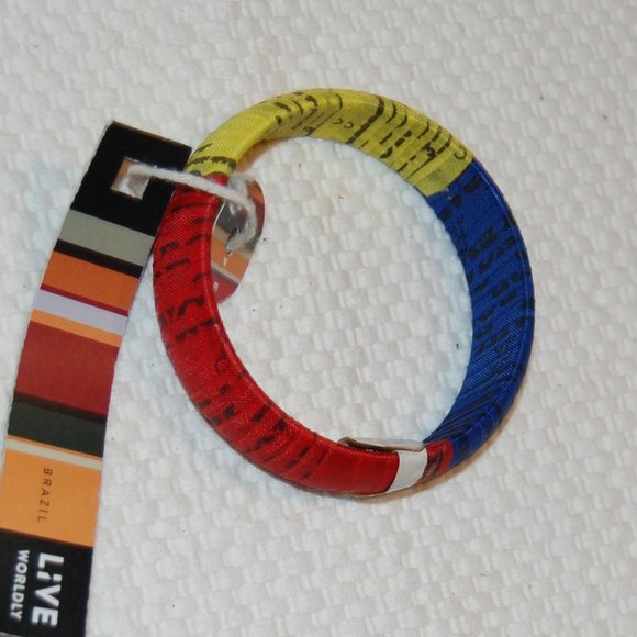 2 Live Worldly Red/Yellow/Blue & Green/White Bangle Bracelets Made in Brazil NWT - Picture 5 of 8